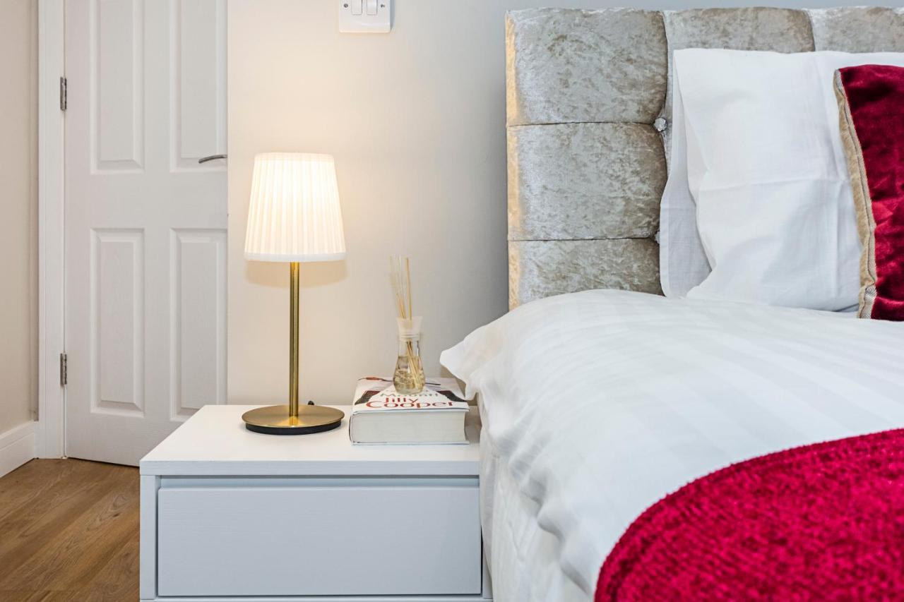 South Woodford 2 Bed En-Suite House Londra Dış mekan fotoğraf