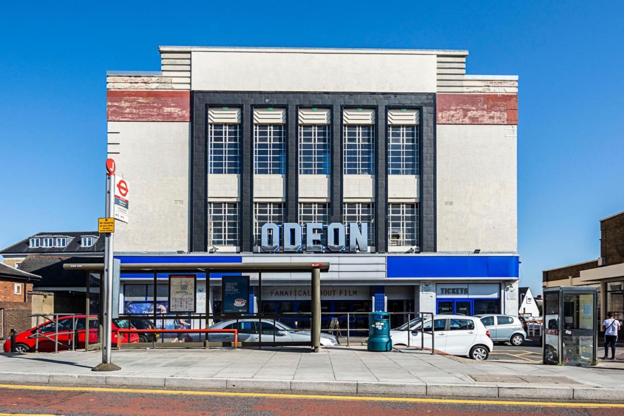 South Woodford 2 Bed En-Suite House Londra Dış mekan fotoğraf