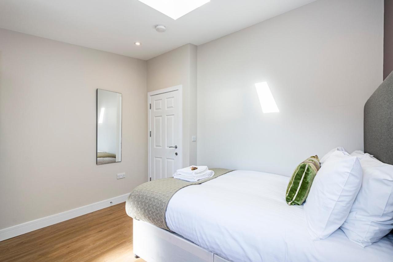 South Woodford 2 Bed En-Suite House Londra Dış mekan fotoğraf