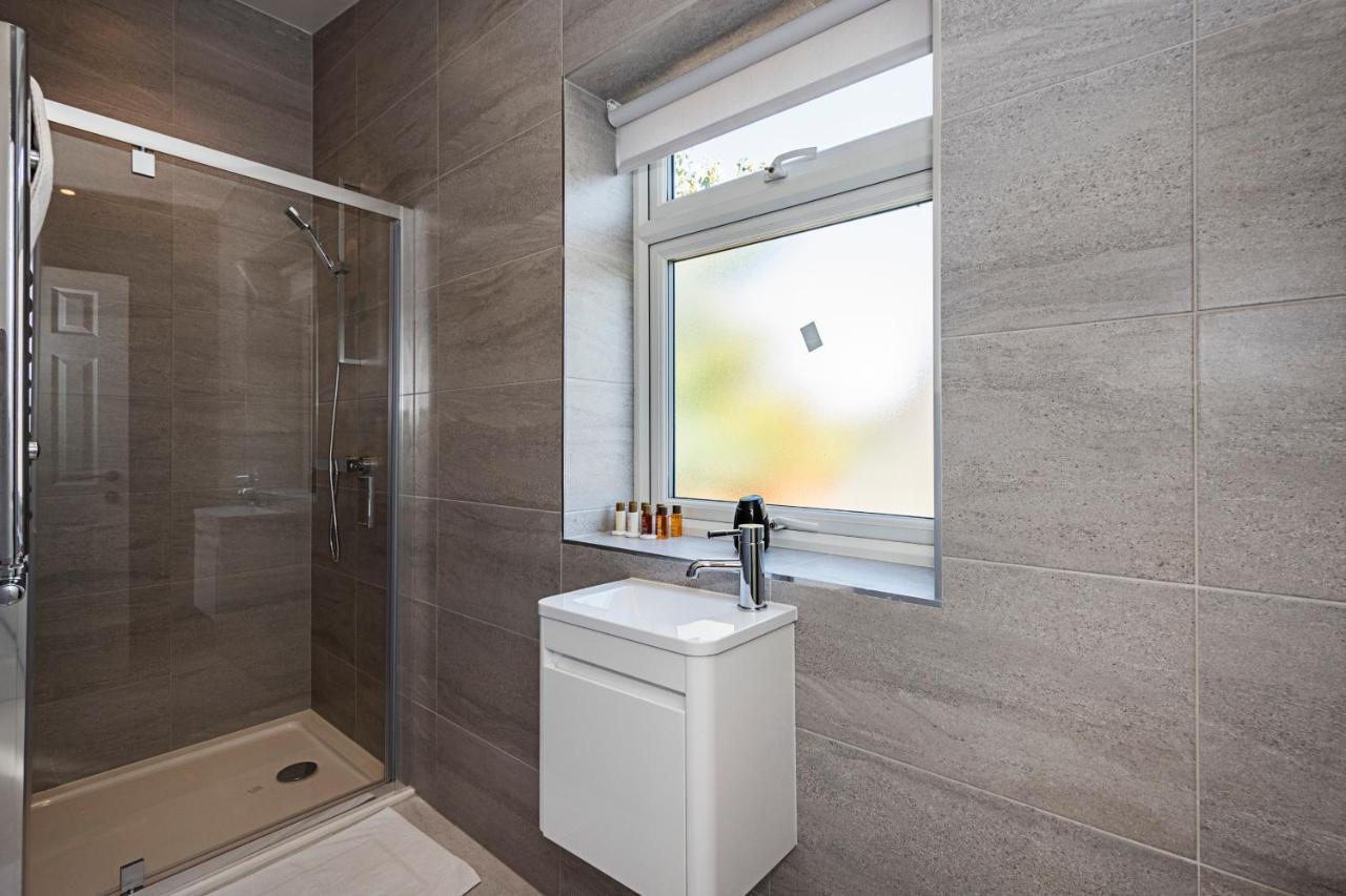 South Woodford 2 Bed En-Suite House Londra Dış mekan fotoğraf